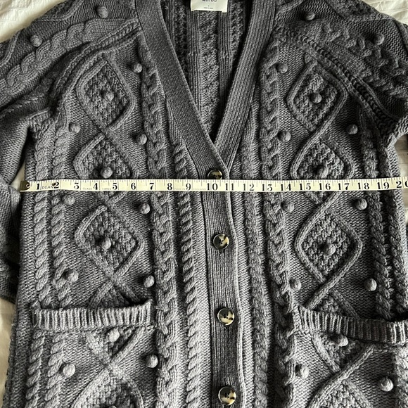 Aritzia New Alps Cardigan - size small - charcoal grey - Picture 6 of 9